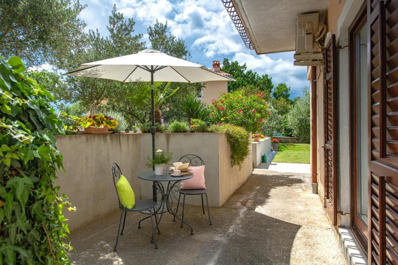 Apartment Alex Labin  Exterior photo